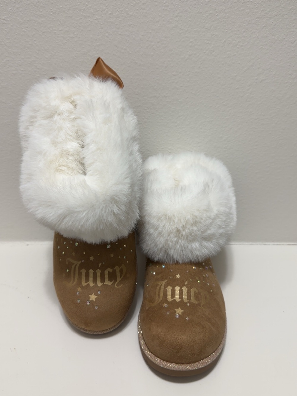 Juicy Couture Kids Tan Boot with White Faux-Fur Cuff